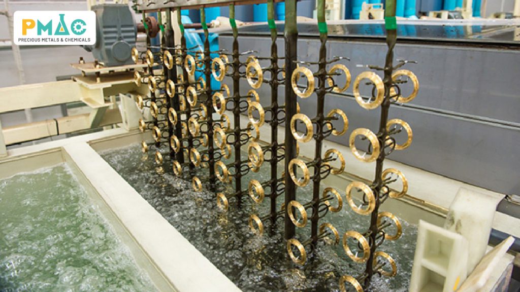 Nguyên lý hoạt động của xi mạ kỹ thuật cho trang sức